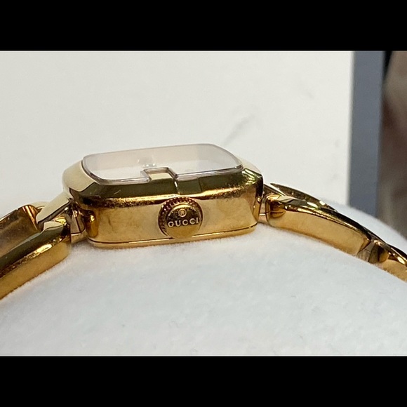 1️⃣0️⃣0️⃣0️⃣ Gucci G-Gold-Tone Diamond Watch🛍🎁 - Picture 7 of 11